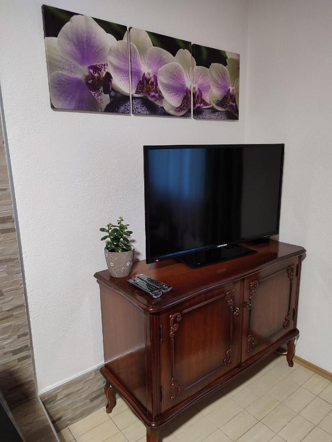 Apartman Adna Kulen Vakuf Exterior foto