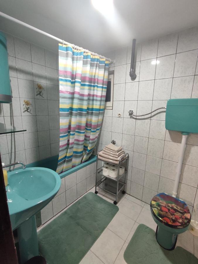Apartman Adna Kulen Vakuf Exterior foto